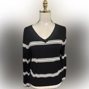 Hippie Rose Juniors' V-Neck Striped Sweater, Black/Grey Combo Size L